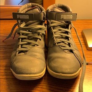 Men’s size 10 puma shoes